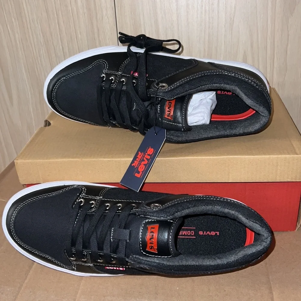 NWT Levi Sneakers - Picture 2 of 4